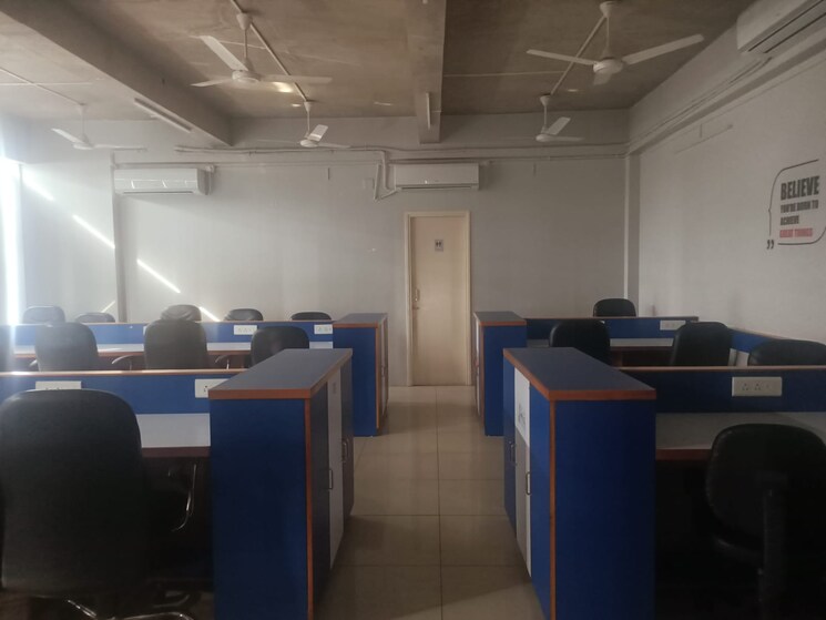 Team Area, bodakdev Commercial Office Space in IT/SEZ 2242 Sq.Ft. In Bodakdev Ahmedabad 8976452