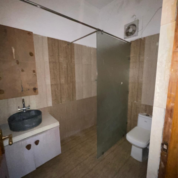 Bathroom in 4 BHK Villa at Bijwasan – for Rent