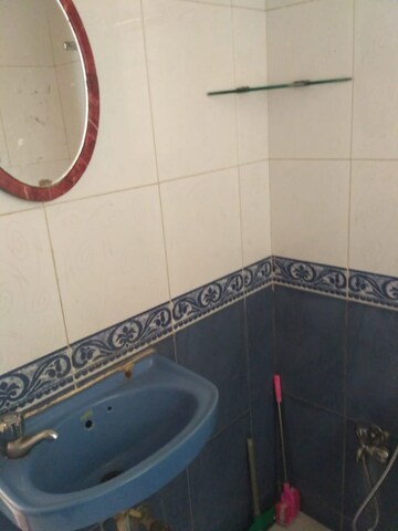 Bathroom in 1 BHK Apartment at Narayan Heritage CHS Ltd, Dahisar West – for Rent