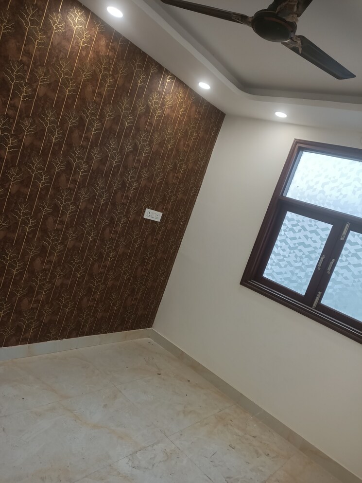 Room, tughlakabad extension 2 Bedroom 450 Sq.Ft. Builder Floor In Tughlakabad Extension Delhi 8976453