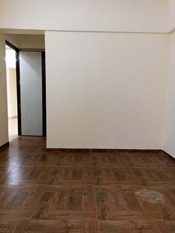 Room in 2 BHK Apartment at Sumit Sun Sumit, Borivali West – for Sale
