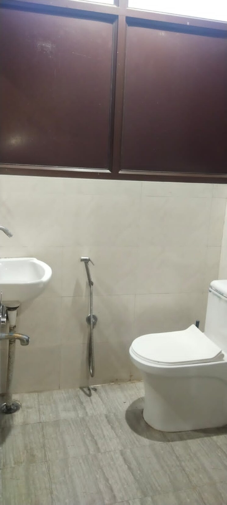 Bathroom, dlf phase i 1 Bedroom 600 Sq.Ft. Builder Floor In Dlf Phase I Gurgaon 8976514