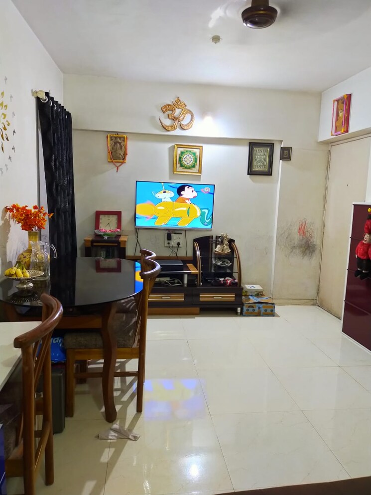 Living Room, kadri-manzil 1 Bedroom 633 Sq.Ft. Apartment In Santacruz East Mumbai 8976533