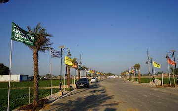 Plot For Sale in Milak Lachchhi