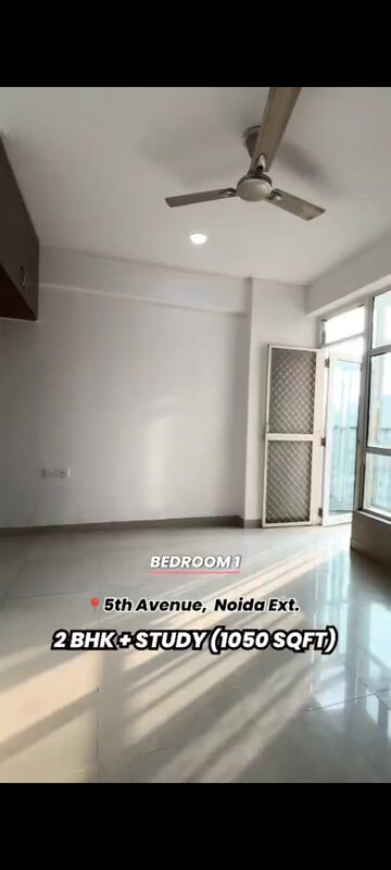 Room in 2.5 BHK Apartment at Gaur City 5th Avenue, Sector 4 Greater Noida – for Sale