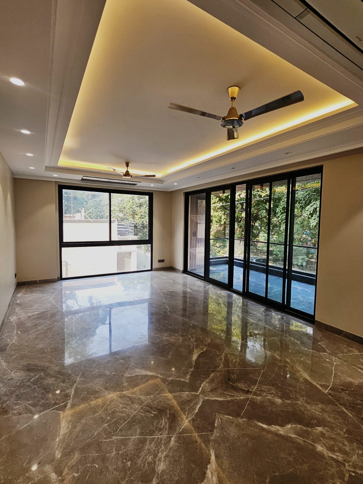 4 BHK + Pooja Room,Servant Room Builder Floor For Sale in Greater Kailash I