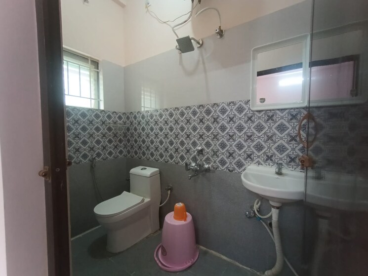 Bathroom, hoodi 2 Bedroom 1100 Sq.Ft. Apartment In Hoodi Bangalore 8976592