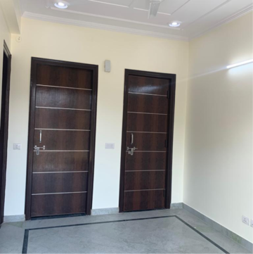 Room in 1.5 BHK Builder Floor at Sector 23 – for Rent