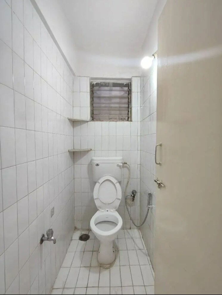 Bathroom, hermes-heritage-homes 1 Bedroom 550 Sq.Ft. Apartment In Shastrinagar Pune 8976620