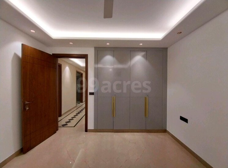 Room, greater kailash i 3 Bedroom 208 Sq.Yd. Builder Floor In Greater Kailash I Delhi 8976661