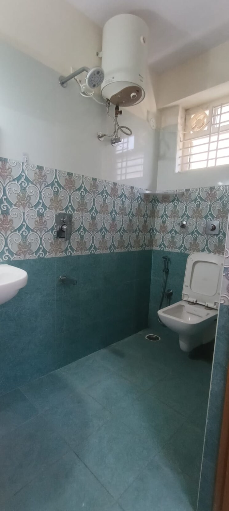 Bathroom, nagavara 2 Bedroom 1200 Sq.Ft. Apartment In Nagavara Bangalore 8976643