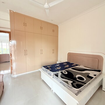 Room in 2.5 BHK Independent House at Sector 105 – for Rent