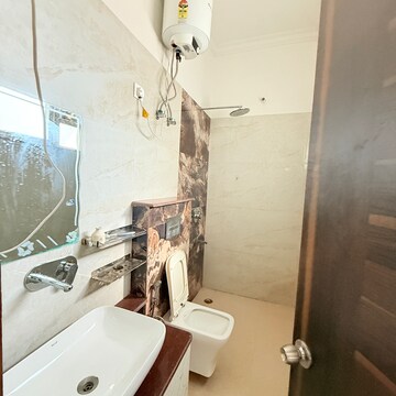 Attached Bathroom in 2.5 BHK Independent House at Sector 105 – for Rent