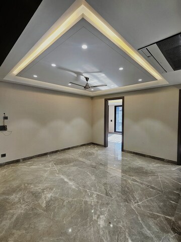 Room in 3 BHK Builder Floor at Greater Kailash I – for Sale