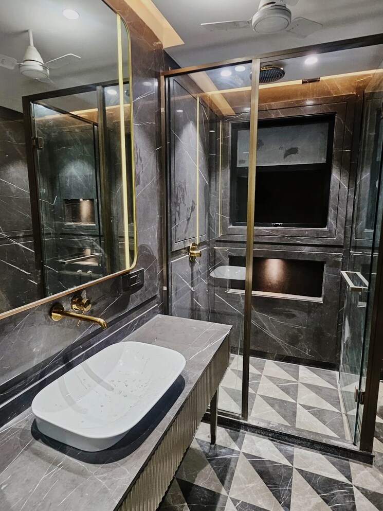 Gym, greater kailash i 3 Bedroom 1450 Sq.Ft. Builder Floor In Greater Kailash I Delhi 8976638