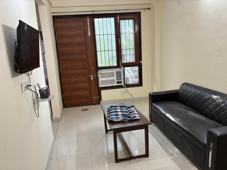 Living Room, sector 43 1 Bedroom 1000 Sq.Ft. Builder Floor In Sector 43 Gurgaon 8976644