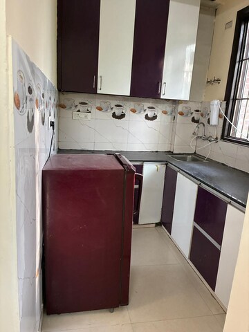 Kitchen in 1 BHK Builder Floor at Sector 43 – for Rent