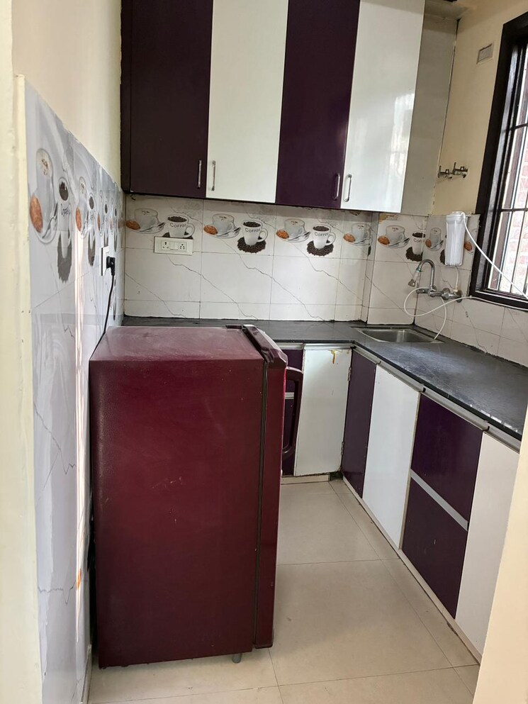 Kitchen, sector 43 1 Bedroom 1000 Sq.Ft. Builder Floor In Sector 43 Gurgaon 8976644