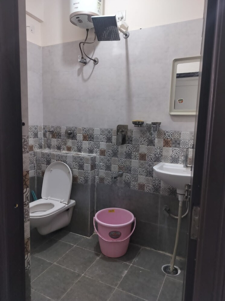 Bathroom, nallurhalli 1 Bedroom 600 Sq.Ft. Apartment In Nallurhalli Bangalore 8976664