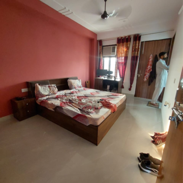 Living Room in 2.5 BHK Builder Floor at Sector 23 – for Rent