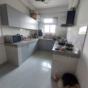 Master Bedroom in 2.5 BHK Builder Floor at Sector 23 – for Rent