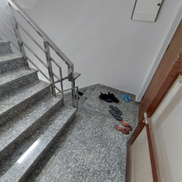 Staircase in 2.5 BHK Builder Floor at Sector 23 – for Rent