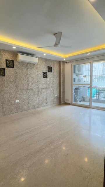 Room in 4 BHK Builder Floor at Ansal Sushant Apartments, Sushant Lok I – for Rent