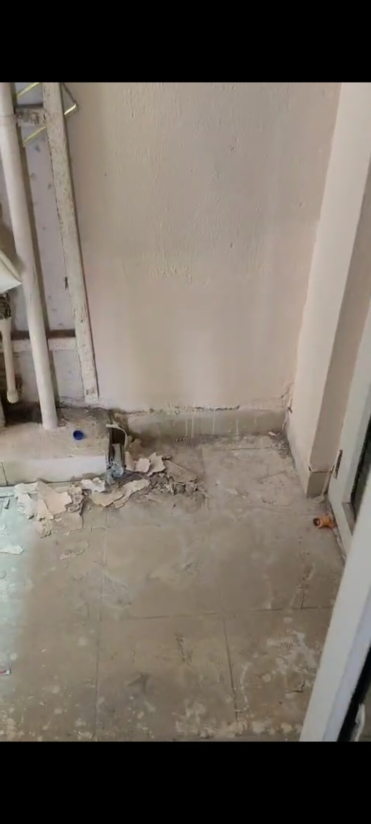 Bathroom, gaur-city-2-16th-avenue 3.5 Bedroom 1500 Sq.Ft. Apartment In Sector 16c Greater Noida Greater Noida 8976779