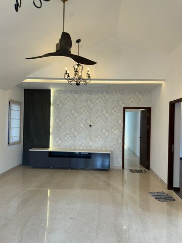 Furnished Amenities in 4 BHK Apartment at Yelahanka – for Rent