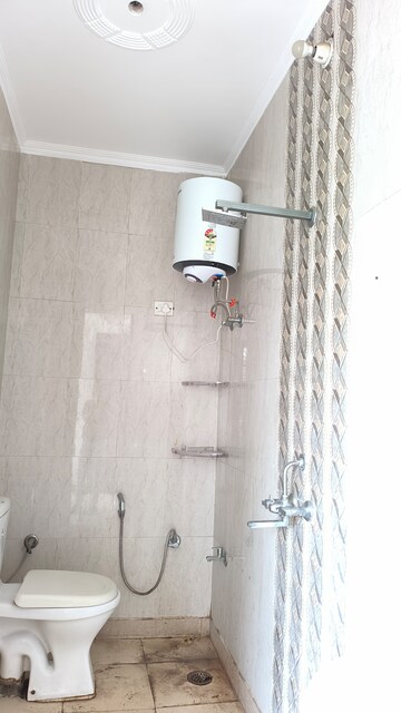 Bathroom in 1 BHK Builder Floor at Sushant Lok 3, Sector 57 – for Rent