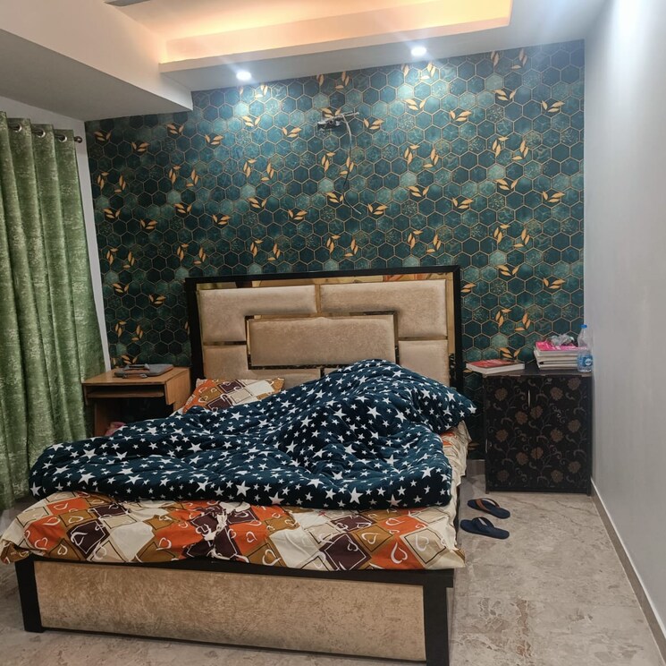 Bedroom, freedom fighters enclave 3 Bedroom 2000 Sq.Ft. Apartment In Freedom Fighters Enclave Delhi 8976772