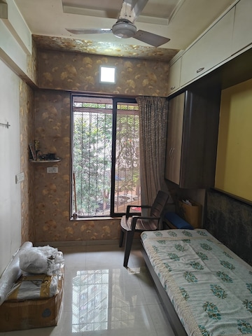 Living Room in 2.5 BHK Apartment at Dimple Madhuban, Borivali West – for Rent
