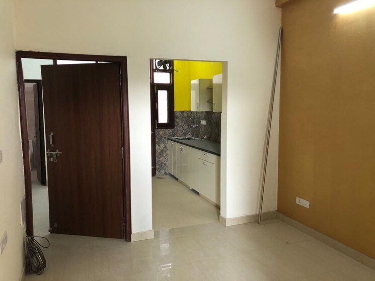 Room, sector 28 3 Bedroom 263 Sq.Yd. Builder Floor In Sector 28 Gurgaon 8976803