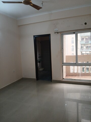 Kitchen in 3 BHK Apartment at Sector 50 – for Rent