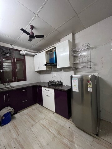 Kitchen in 2 BHK Builder Floor at Sector 43 – for Rent