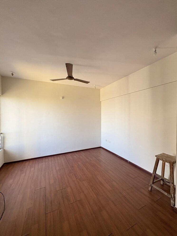 Bedroom, lodha-luxuria 3 Bedroom 1400 Sq.Ft. Apartment In Majiwada Thane 8976835