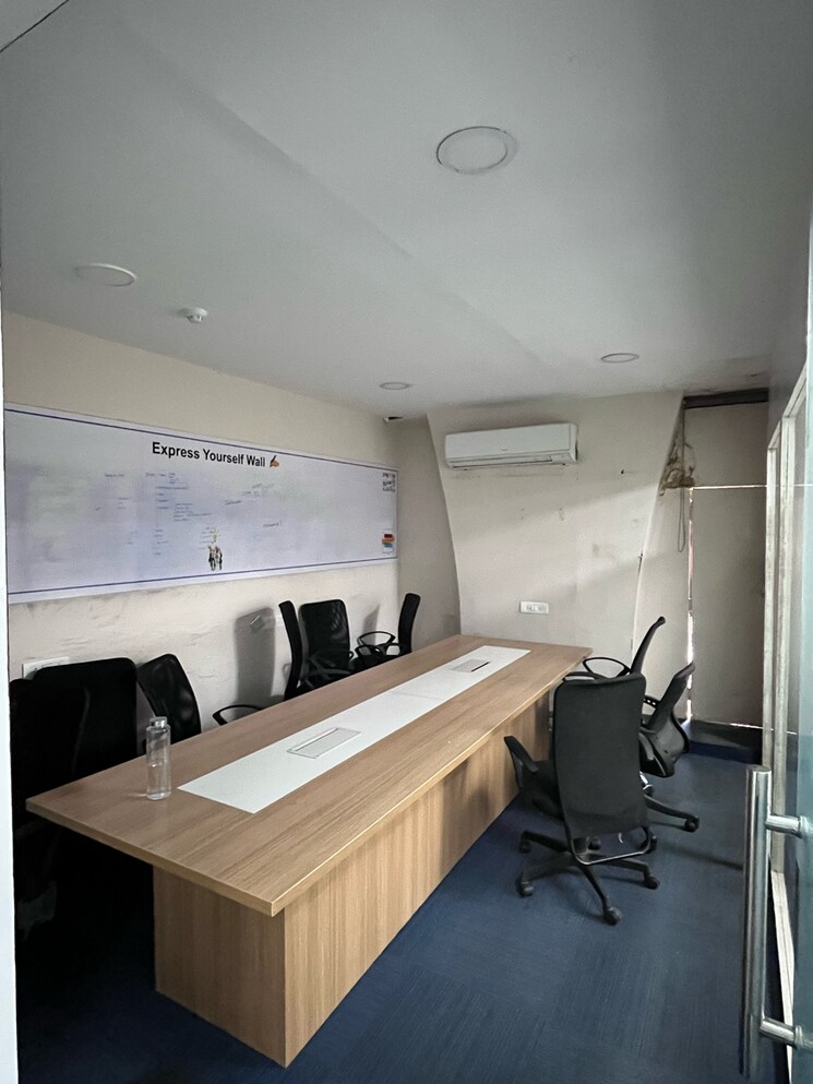Team Area, sector 2 Commercial Office Space 2800 Sq.Ft. In Sector 2 Noida 8976845