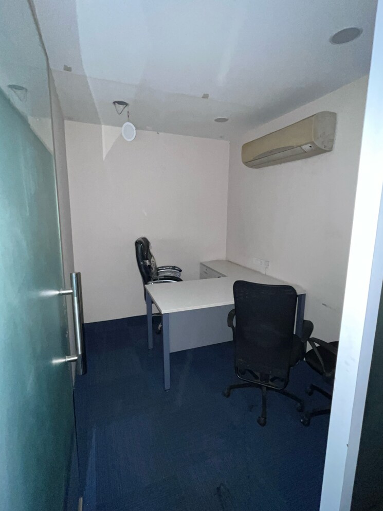 Team Area, sector 2 Commercial Office Space 2800 Sq.Ft. In Sector 2 Noida 8976845