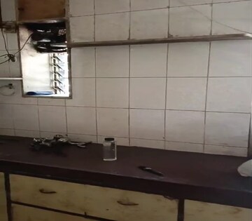 Bathroom in 1 BHK Apartment at Matunga West – for Rent