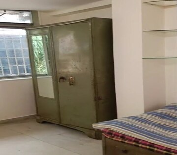 Room in 1 BHK Apartment at Matunga West – for Rent
