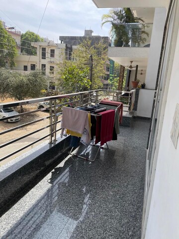 Balcony in 3 BHK Builder Floor at Sector 27 – for Rent