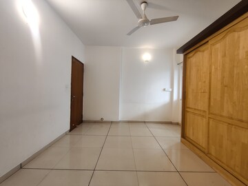 Room in 3 BHK Apartment at Bearys Lakeside Habitat, Sahakara Nagar – for Rent
