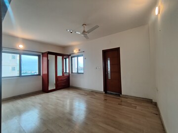 Room in 3 BHK Apartment at Bearys Lakeside Habitat, Sahakara Nagar – for Rent