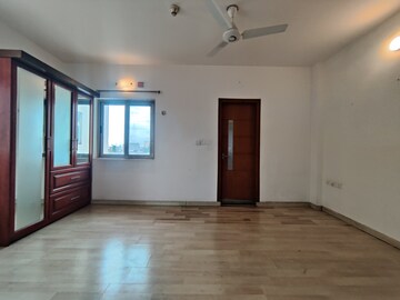 Room in 3 BHK Apartment at Bearys Lakeside Habitat, Sahakara Nagar – for Rent