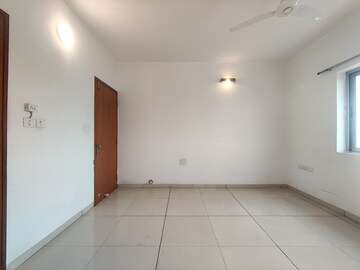Room in 3 BHK Apartment at Bearys Lakeside Habitat, Sahakara Nagar – for Rent