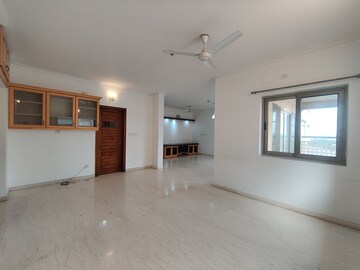 Room in 3 BHK Apartment at Bearys Lakeside Habitat, Sahakara Nagar – for Rent