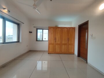 Room in 3 BHK Apartment at Bearys Lakeside Habitat, Sahakara Nagar – for Rent