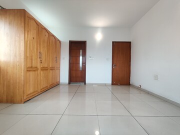 Room in 3 BHK Apartment at Bearys Lakeside Habitat, Sahakara Nagar – for Rent