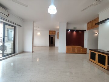 Room in 3 BHK Apartment at Bearys Lakeside Habitat, Sahakara Nagar – for Rent