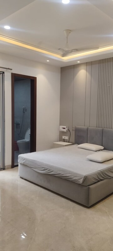 Bedroom in 3 BHK Villa at Sector 100 – for Rent